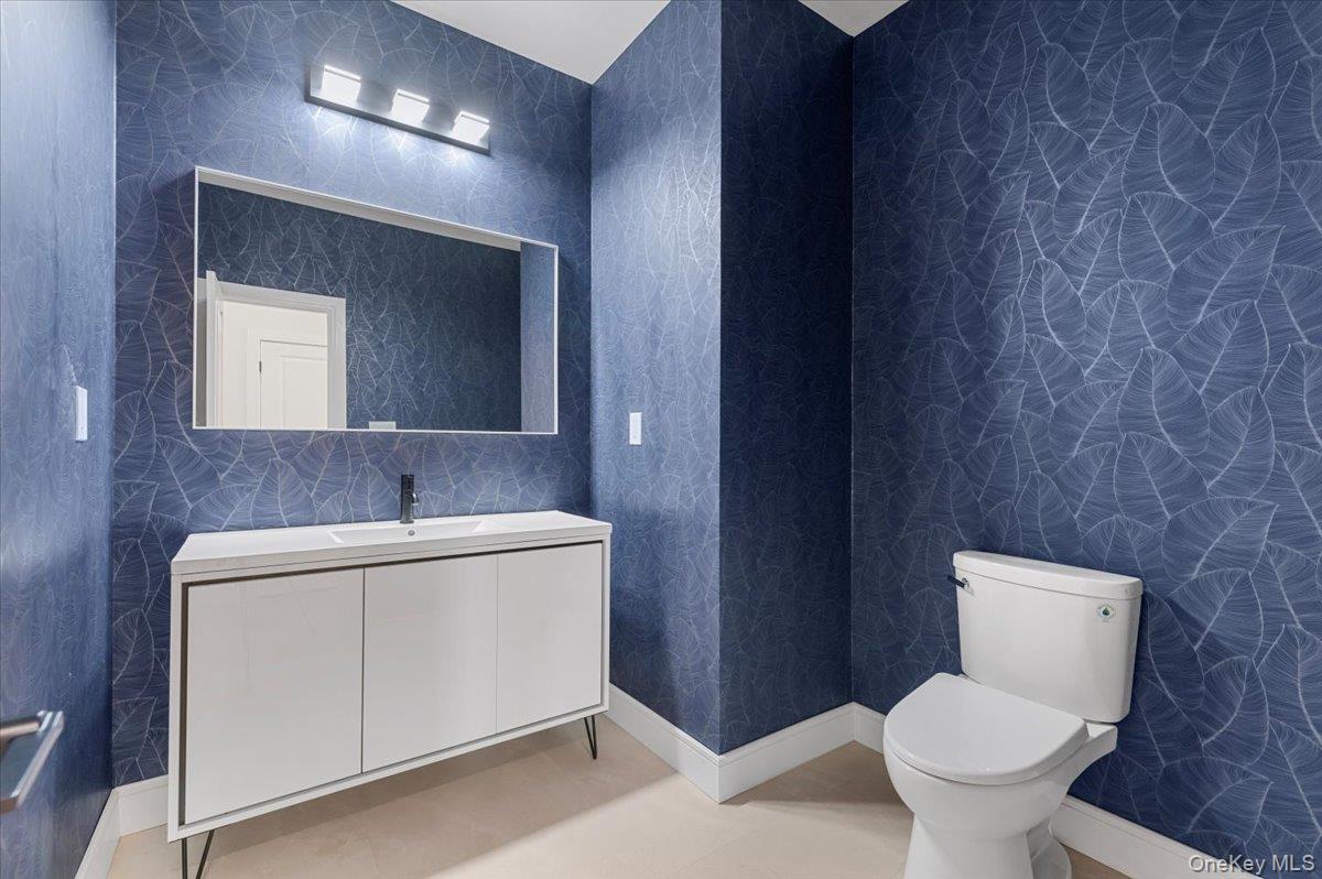 1028 E Broadway, Woodmere, NY 11598