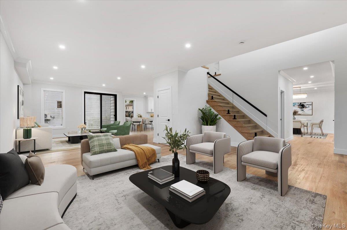 1028 E Broadway, Woodmere, NY 11598