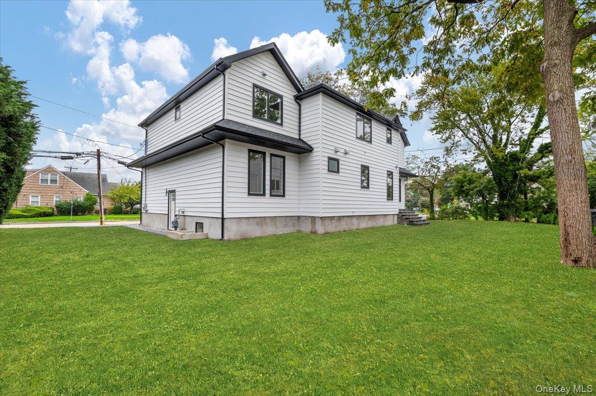 1028 E Broadway, Woodmere, NY 11598