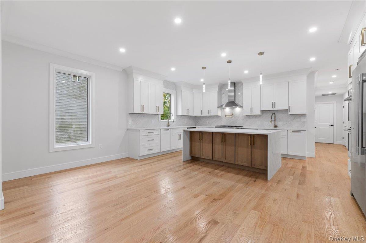 1028 E Broadway, Woodmere, NY 11598