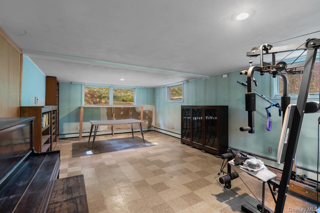 8 Bykenhulle Road, Hopewell Junction, NY 12533