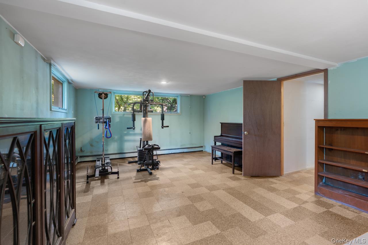 8 Bykenhulle Road, Hopewell Junction, NY 12533