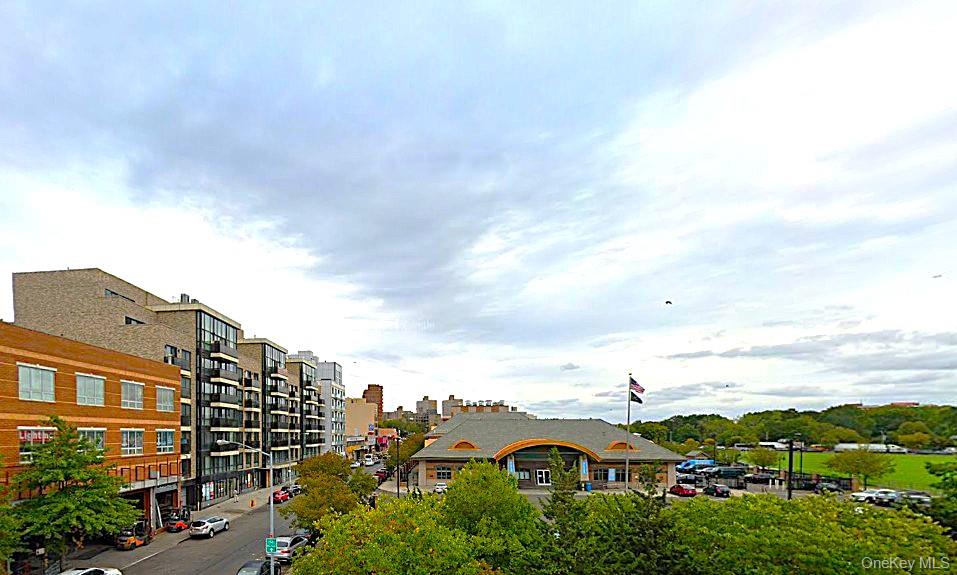 131-11 Fowler Avenue # 4i, Flushing, NY 11355
