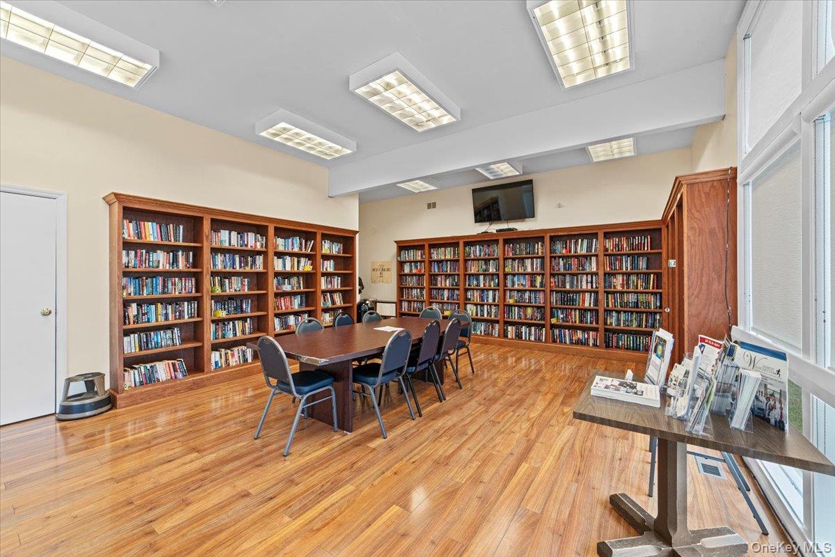 159C Carriage Court, Yorktown Heights, NY 10598