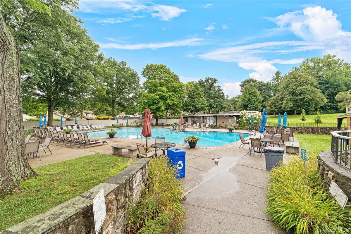 159C Carriage Court, Yorktown Heights, NY 10598