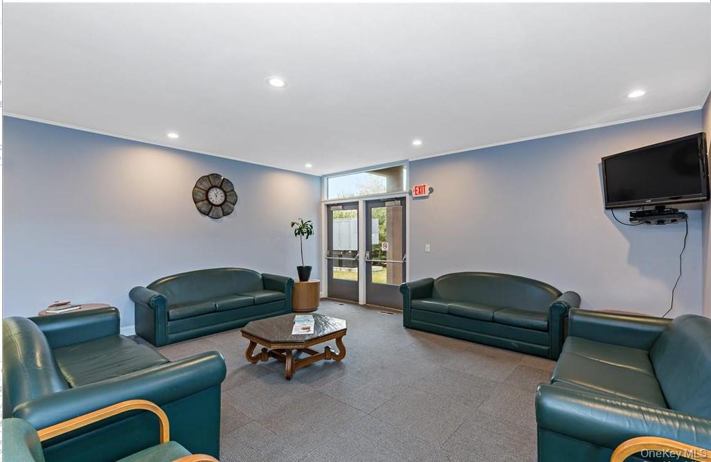 159C Carriage Court, Yorktown Heights, NY 10598