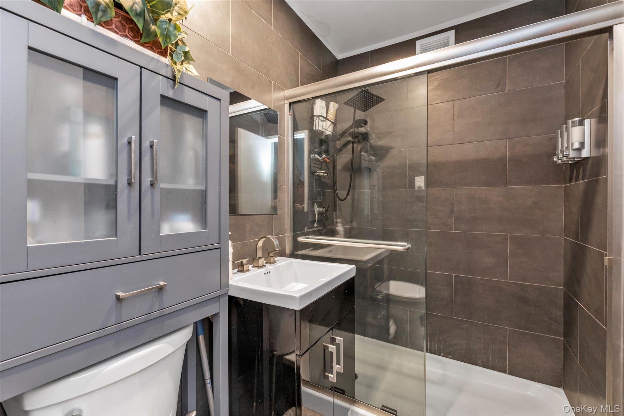 522 Shore Road # 3FF, Long Beach, NY 11561