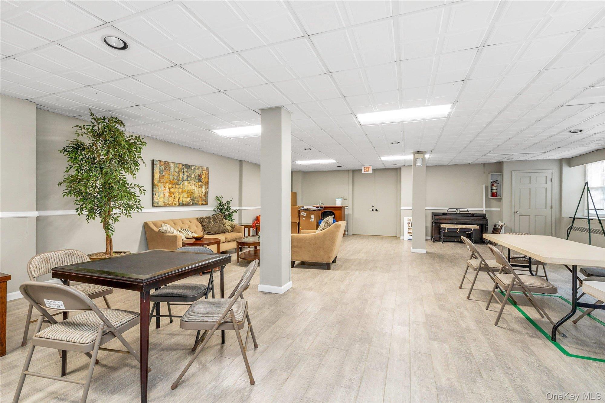 522 Shore Road # 3FF, Long Beach, NY 11561