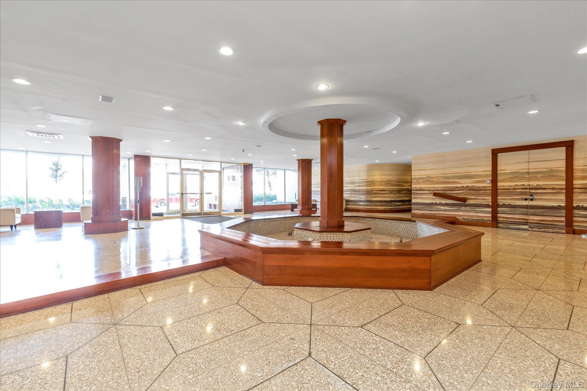 522 Shore Road # 3FF, Long Beach, NY 11561