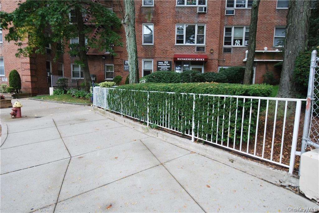 1 Sadore Lane # 6H, Yonkers, NY 10710