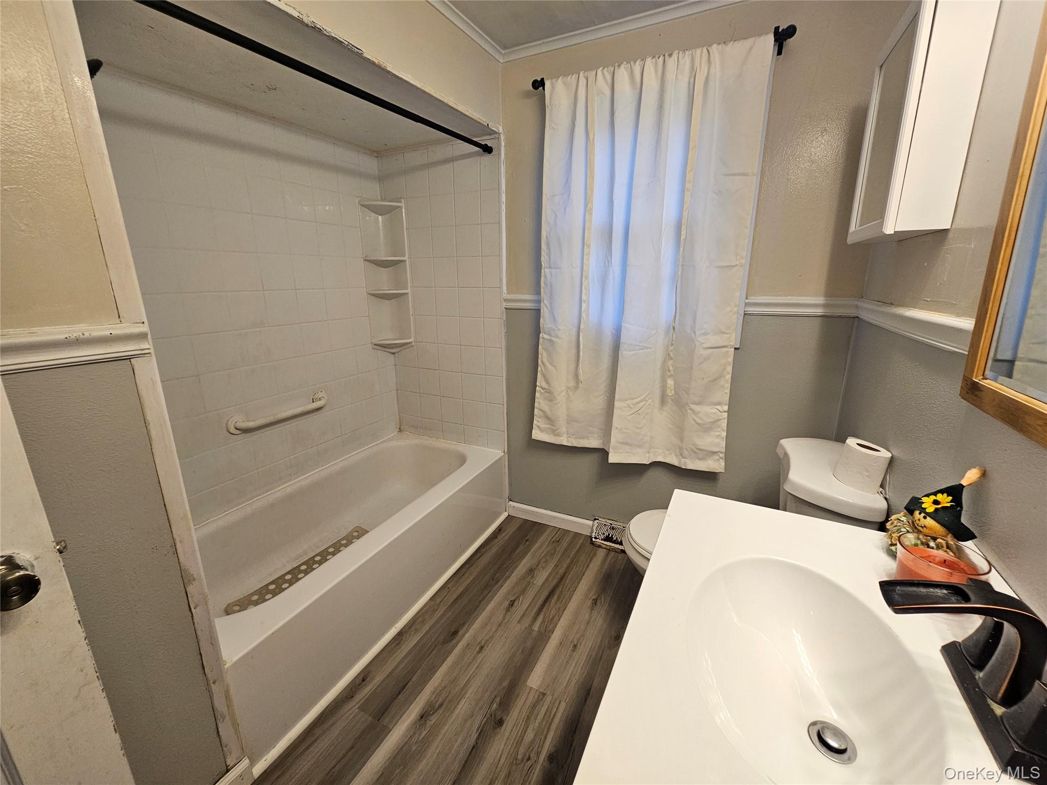 19 Rivenburg Lane, Hudson, NY 12534