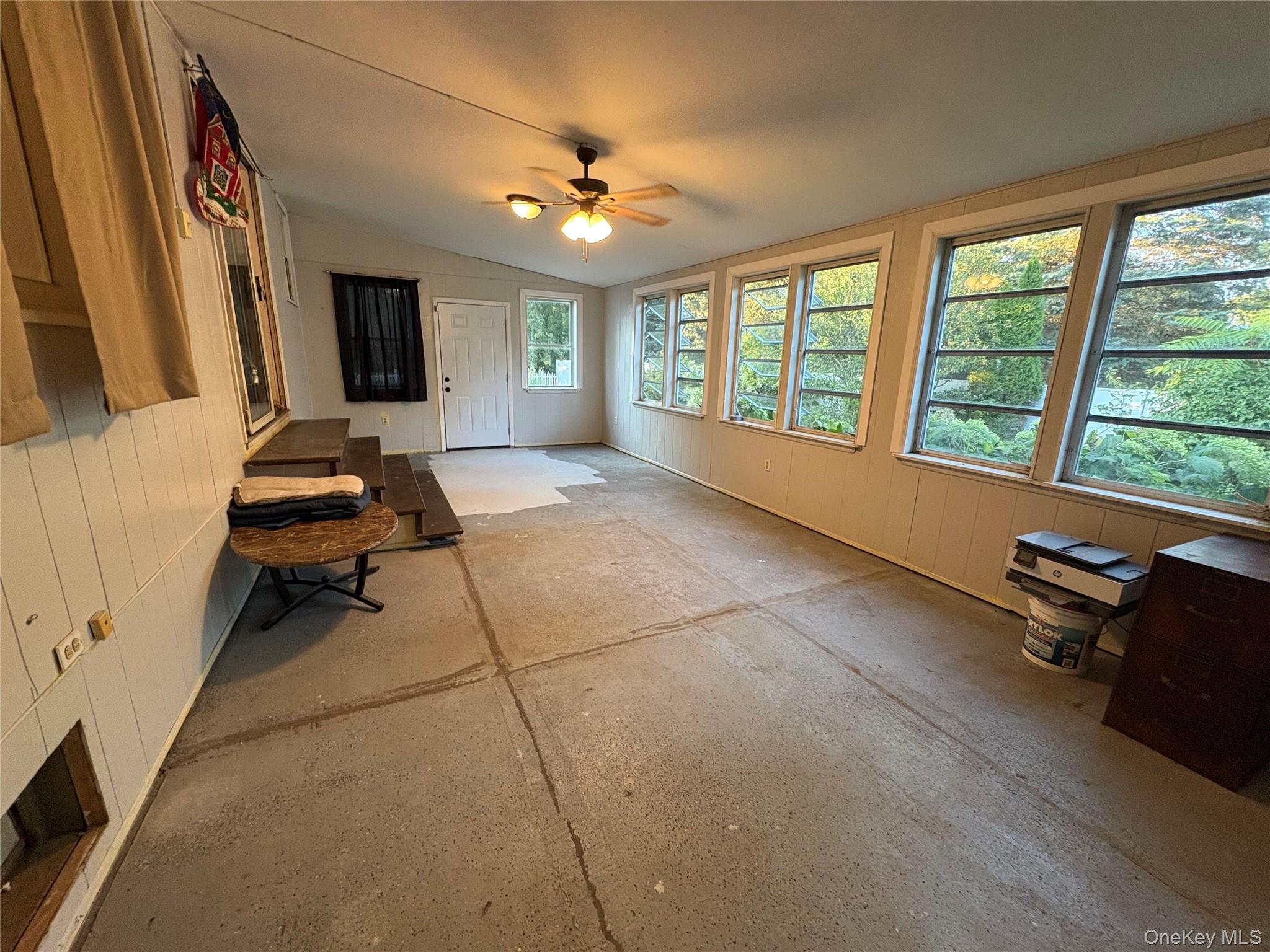 19 Rivenburg Lane, Hudson, NY 12534