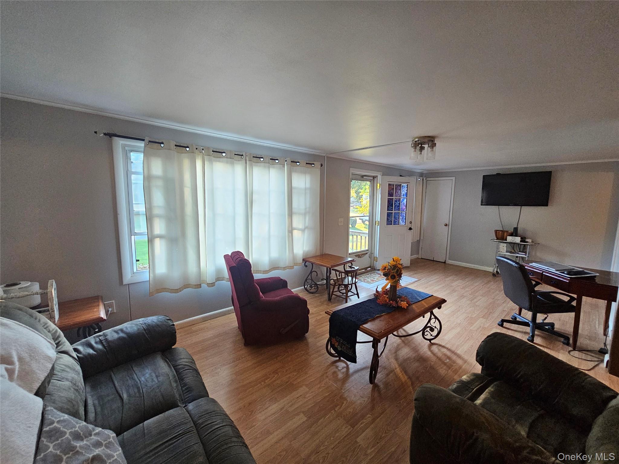 19 Rivenburg Lane, Hudson, NY 12534