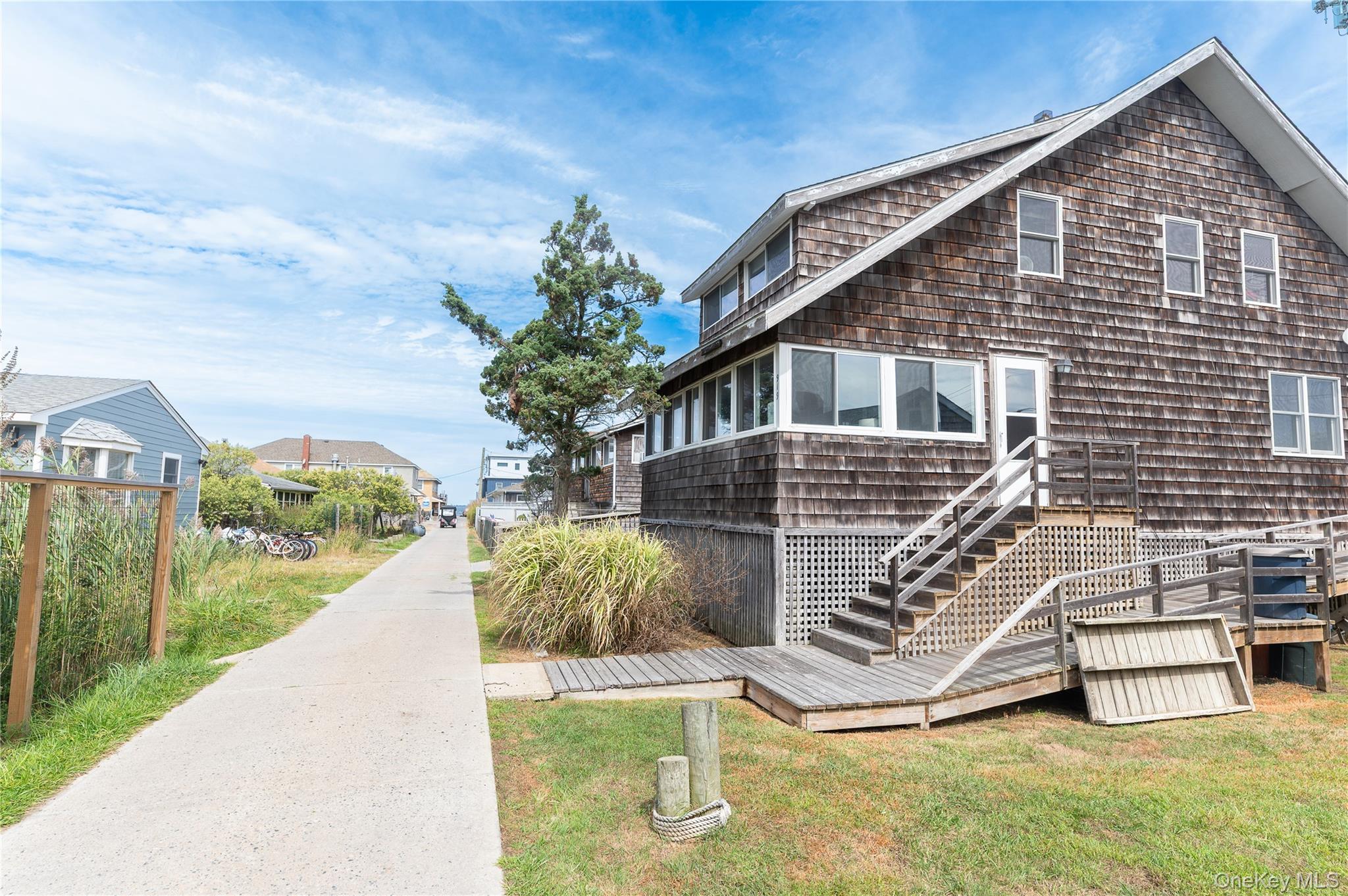 919 Evergreen Walk, Ocean Beach, NY 11770