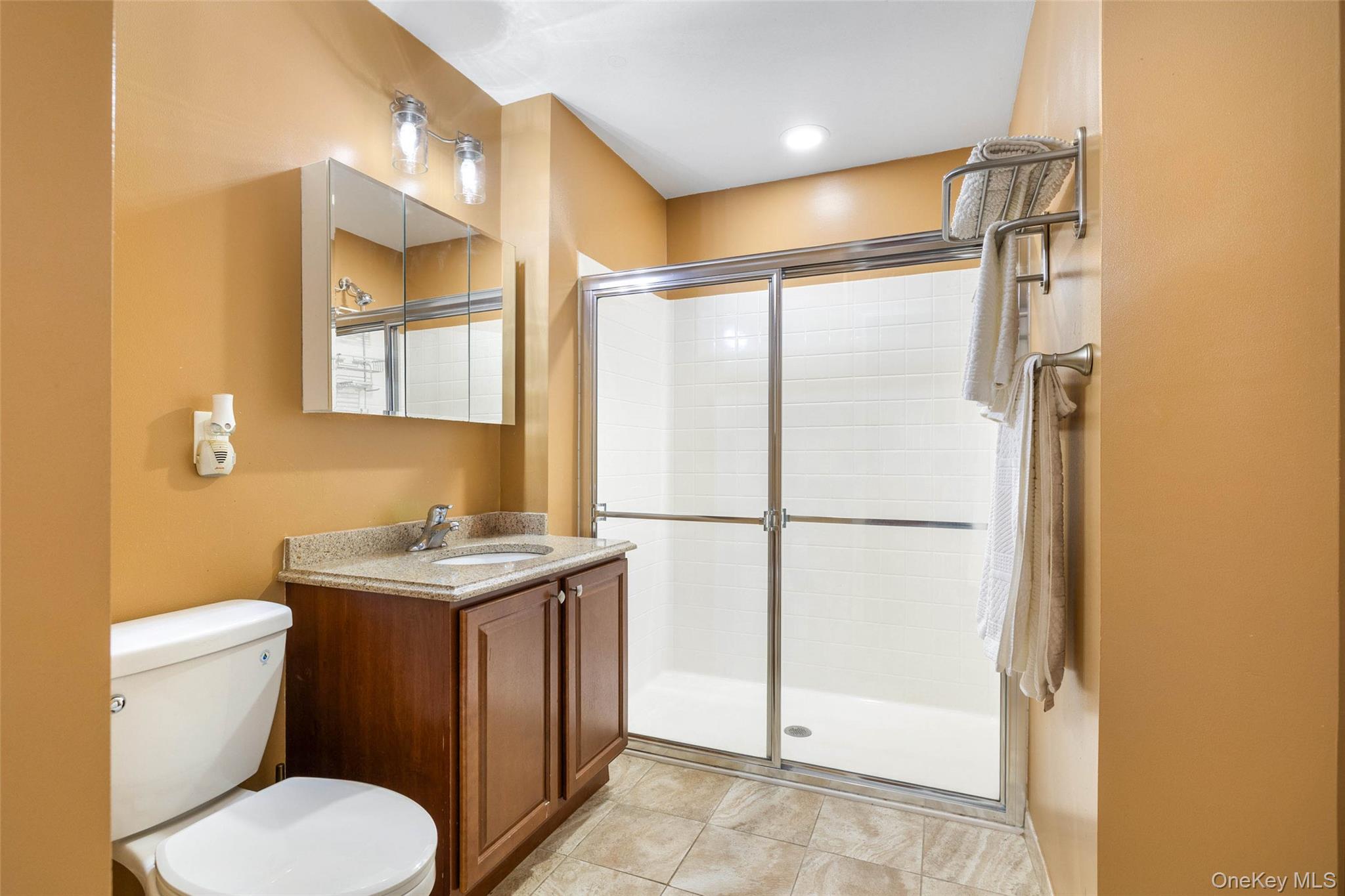 121 Willow Lane, Valley Stream, NY 11580