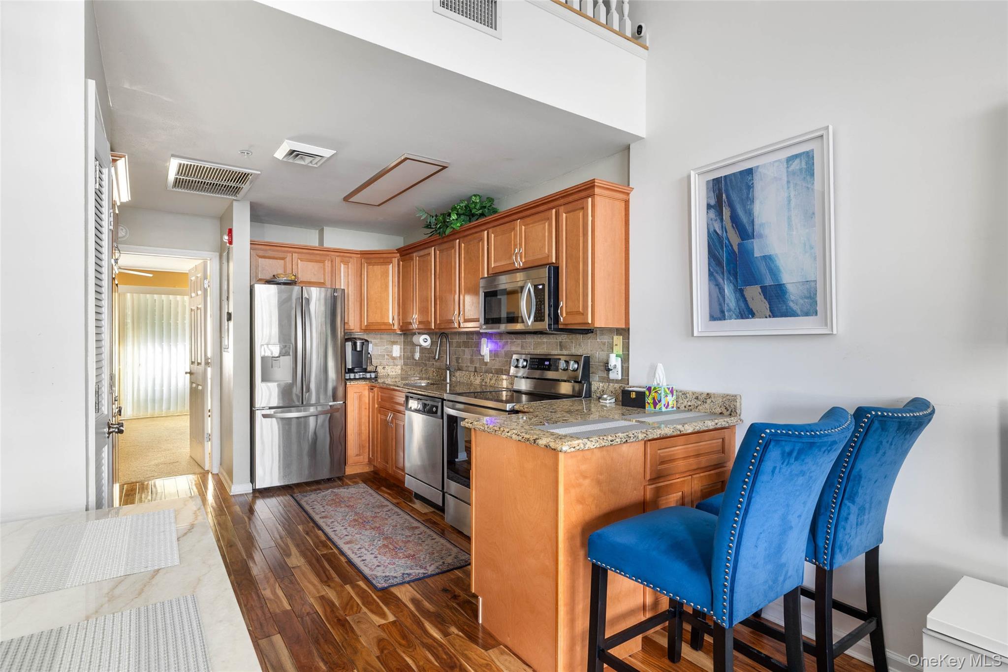 121 Willow Lane, Valley Stream, NY 11580