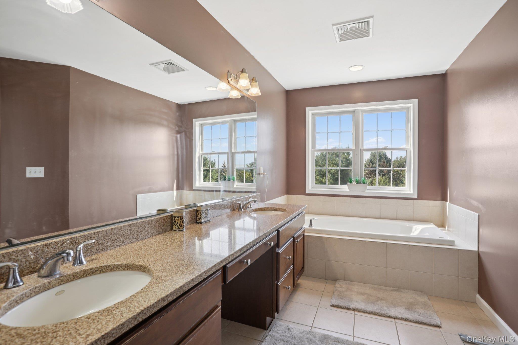 1 Brewster Court, Washingtonville, NY 10992