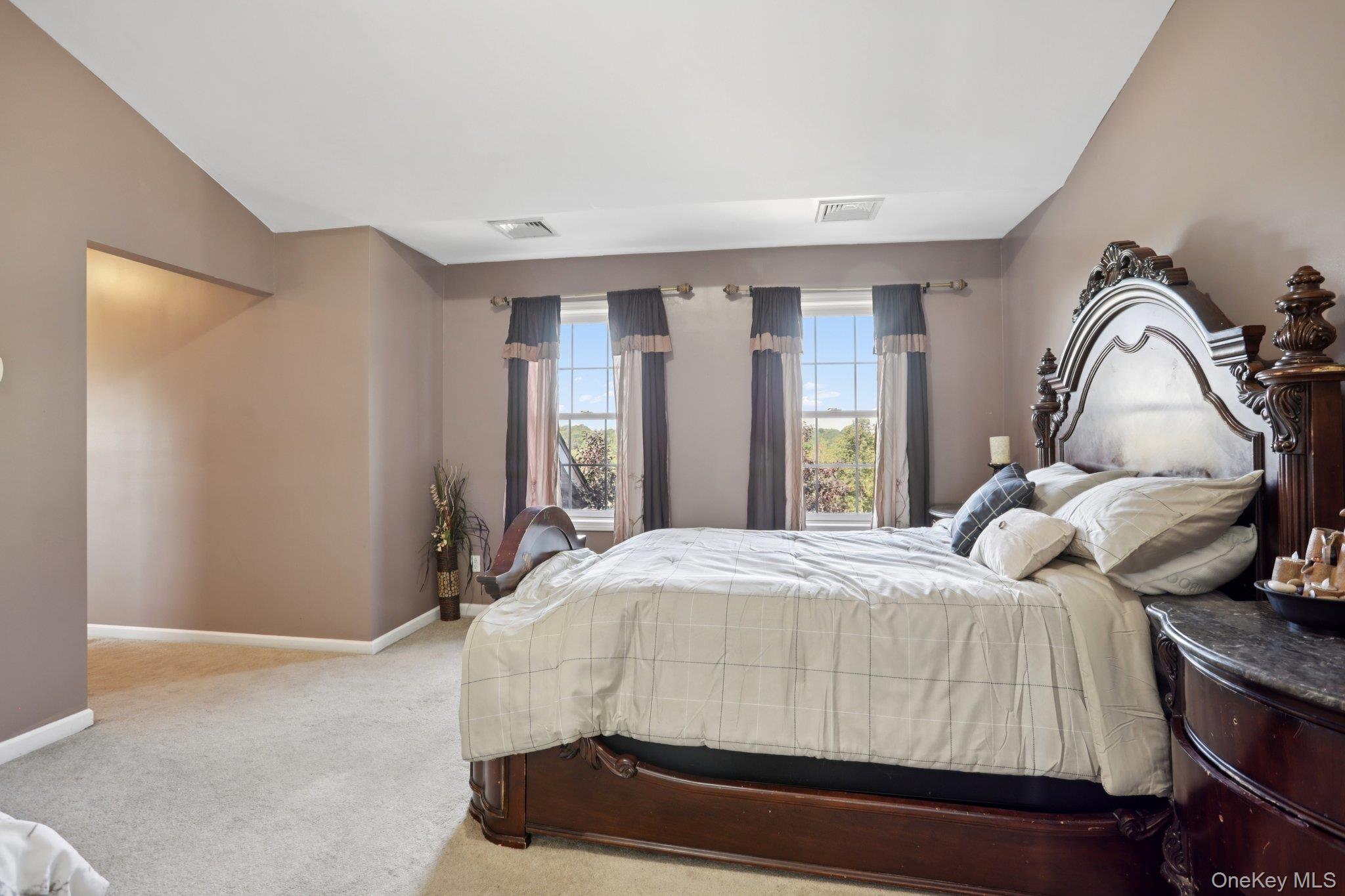 1 Brewster Court, Washingtonville, NY 10992