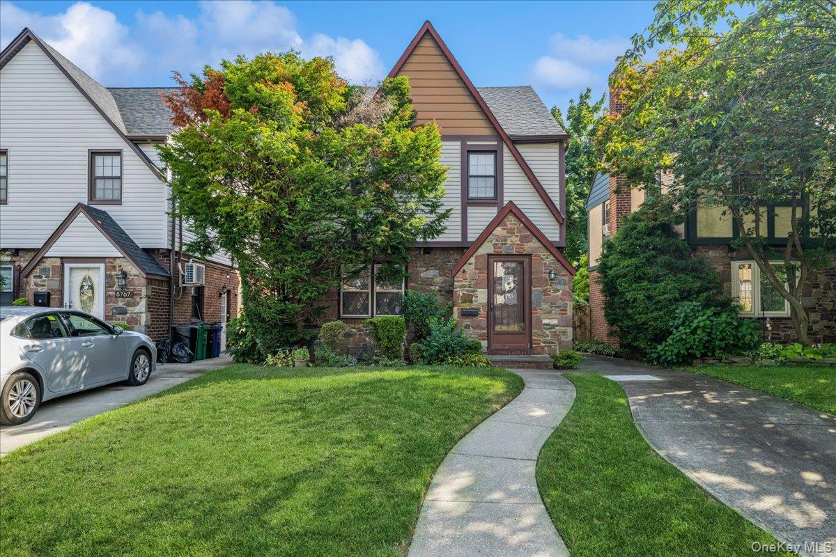 8771 253rd Street, Bellerose, NY 11426