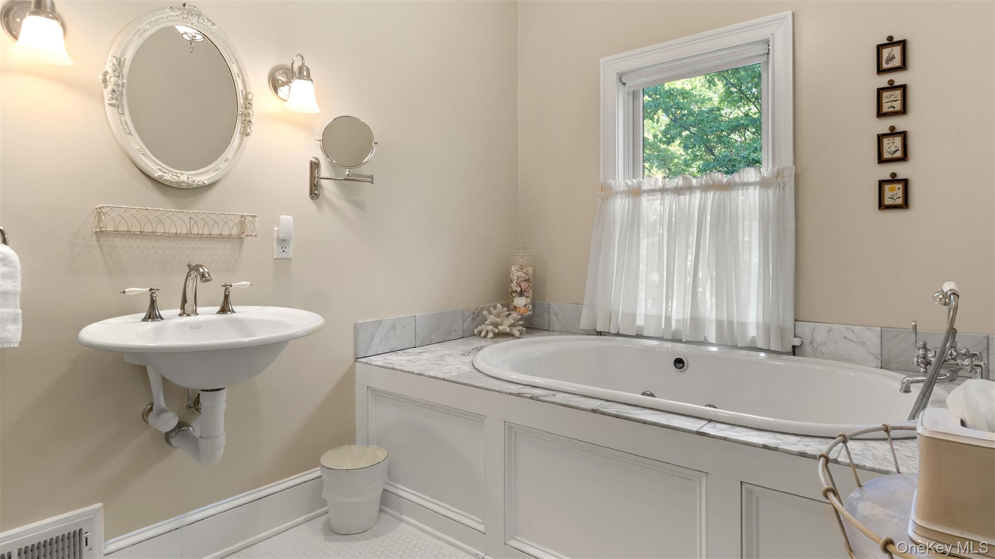 4317 NY 23, Hudson, NY 12534