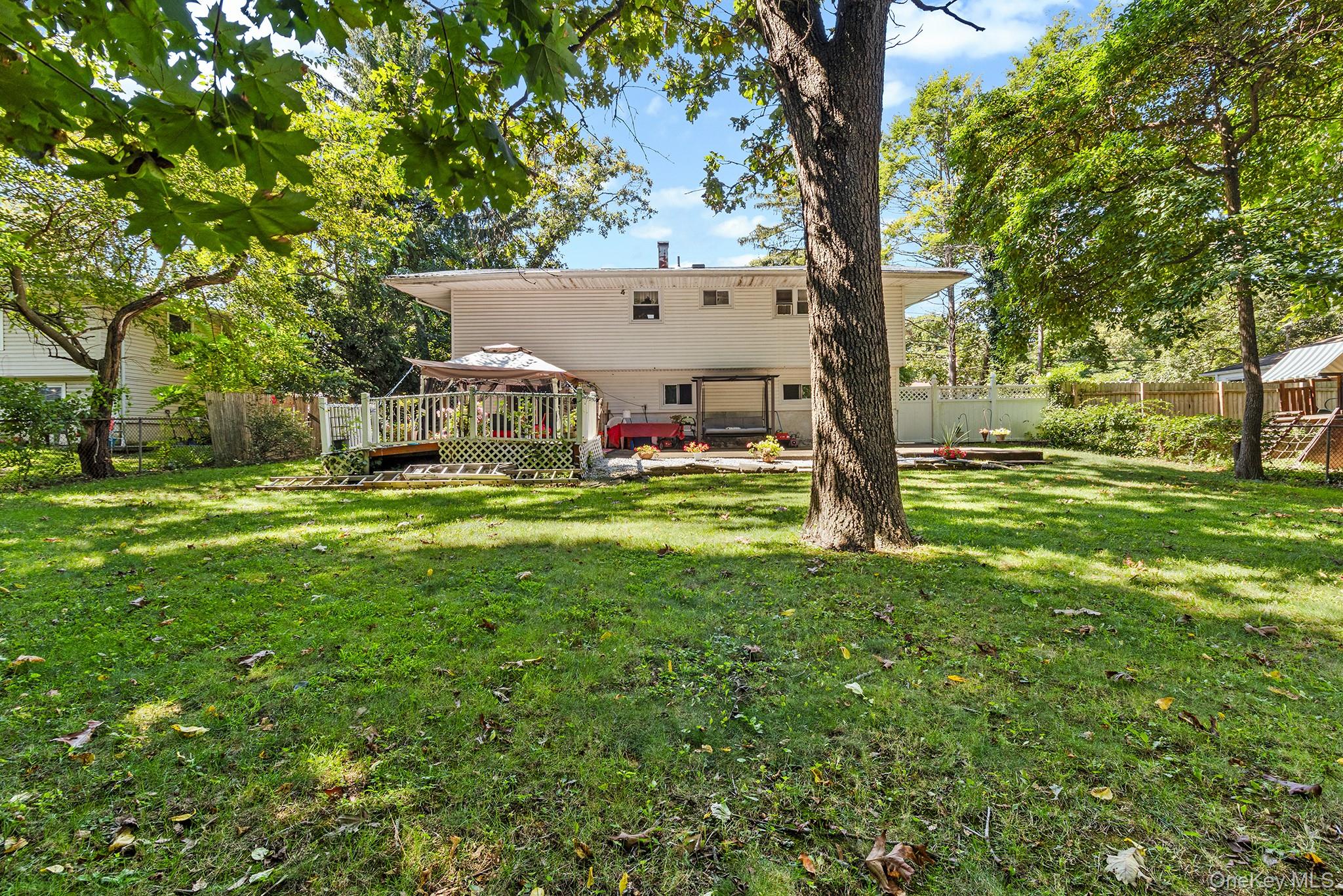 31 Holbrook Road, Centereach, NY 11720