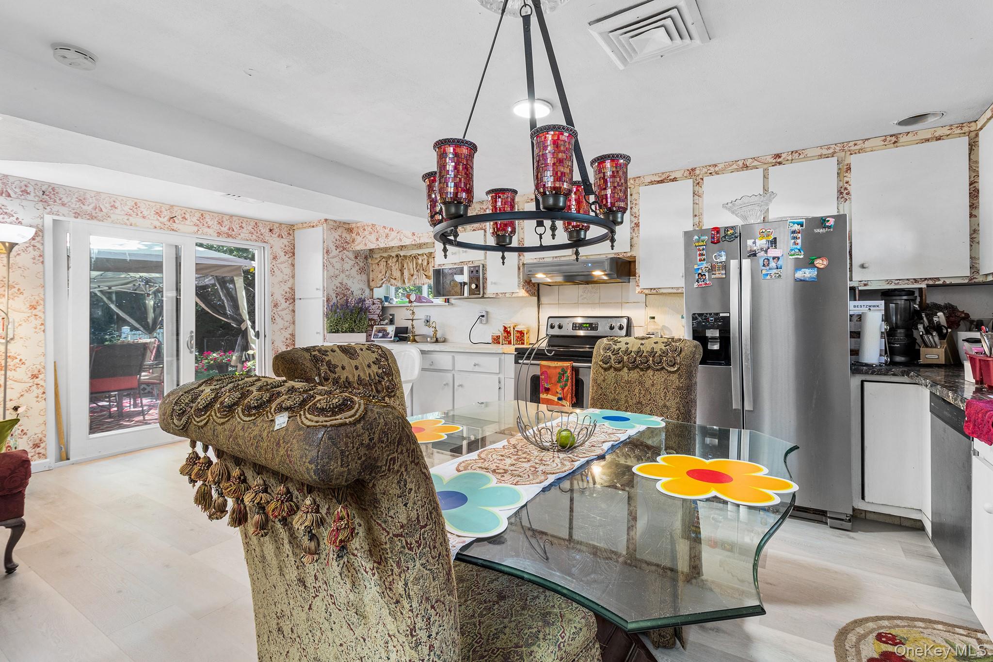 31 Holbrook Road, Centereach, NY 11720