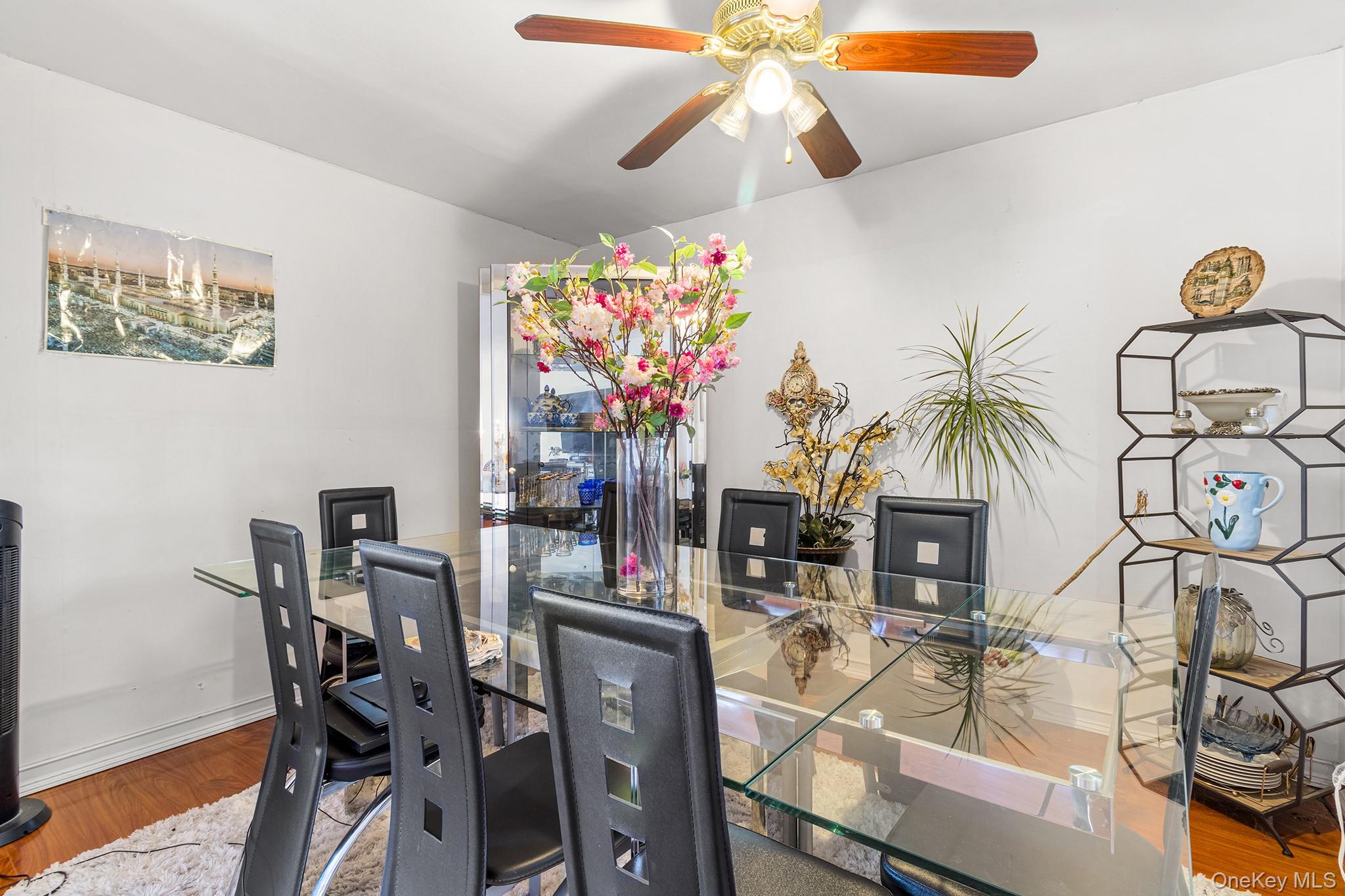 31 Holbrook Road, Centereach, NY 11720