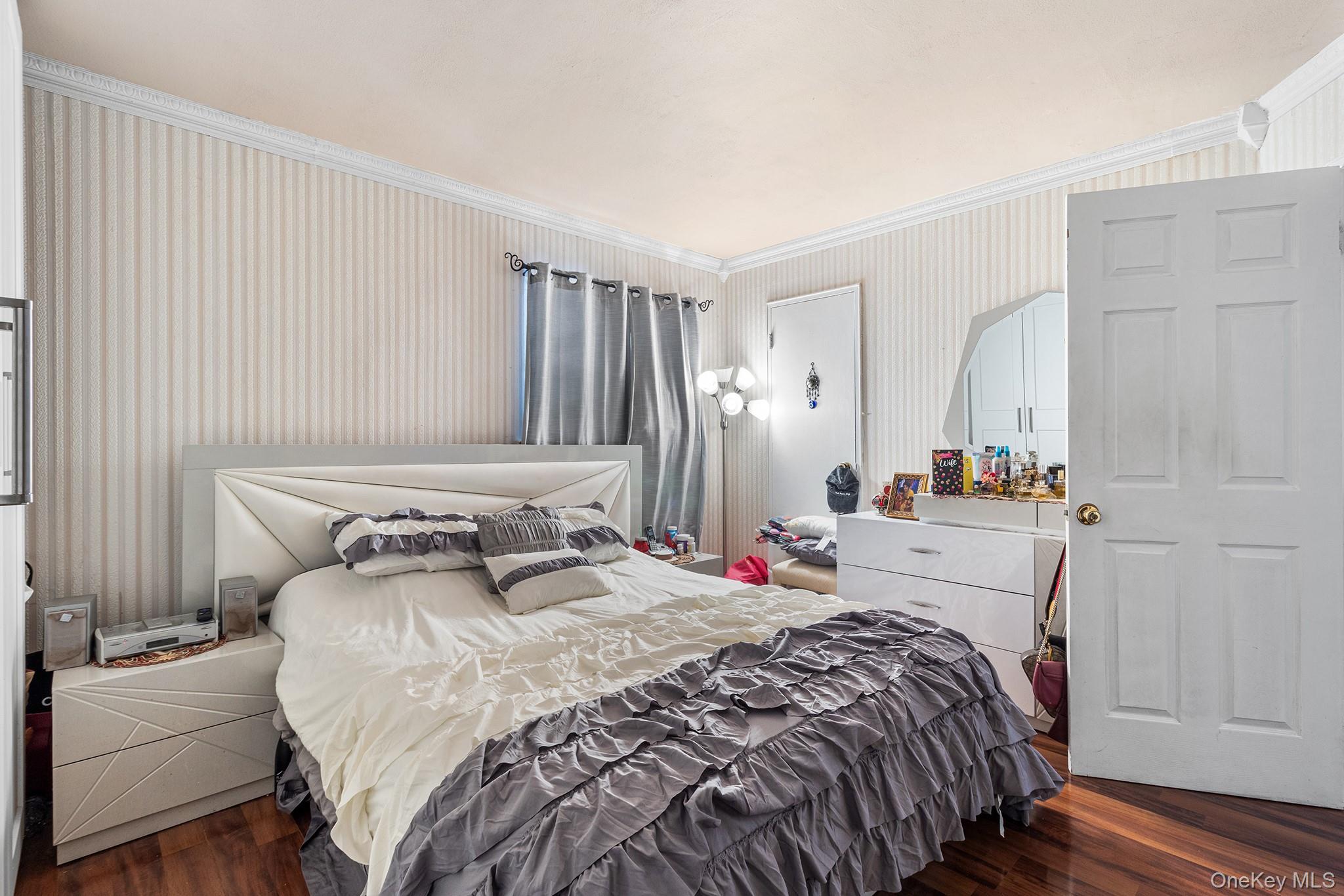 31 Holbrook Road, Centereach, NY 11720