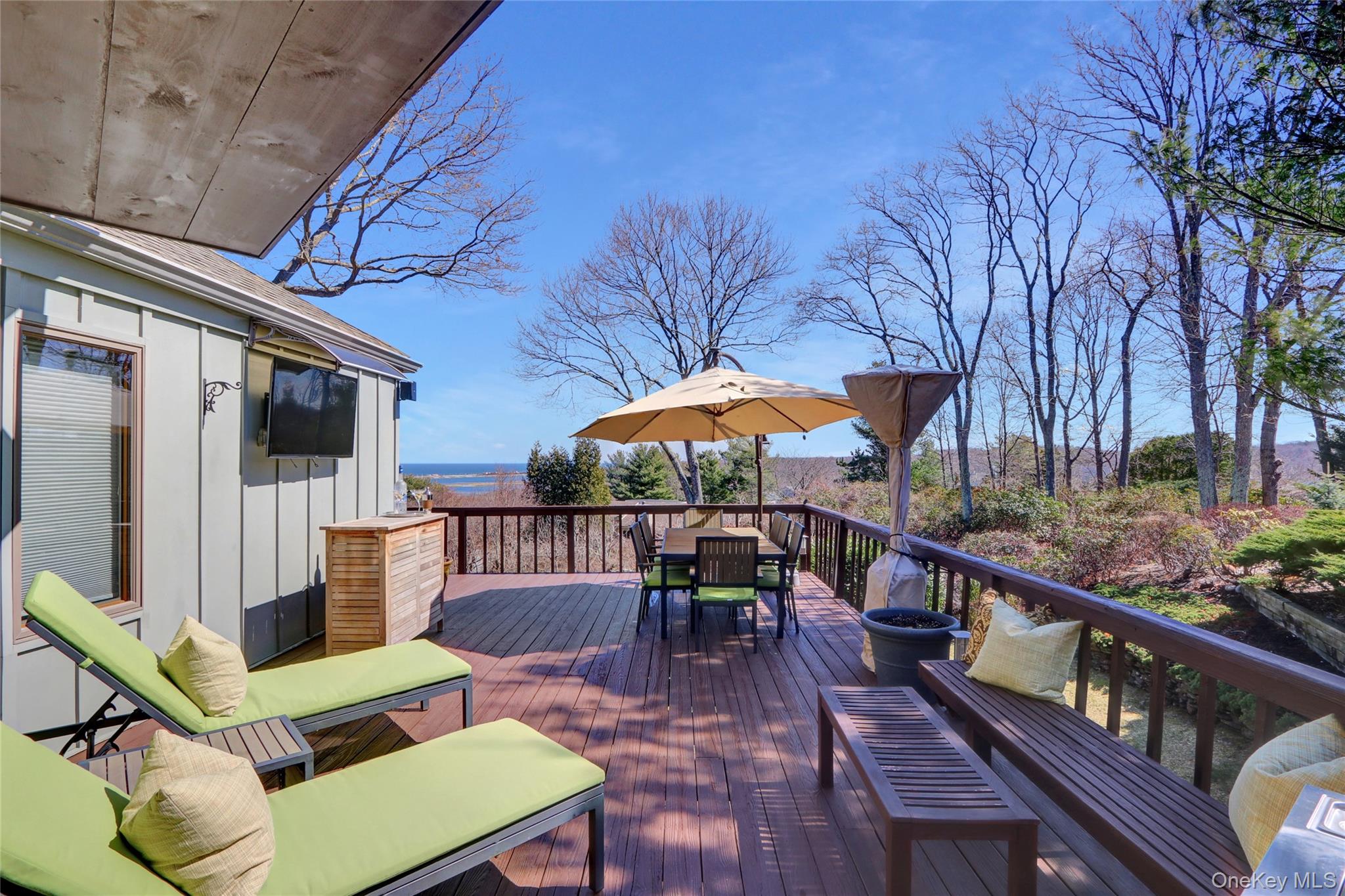 49 Rockledge Path, Port Jefferson, NY 11777