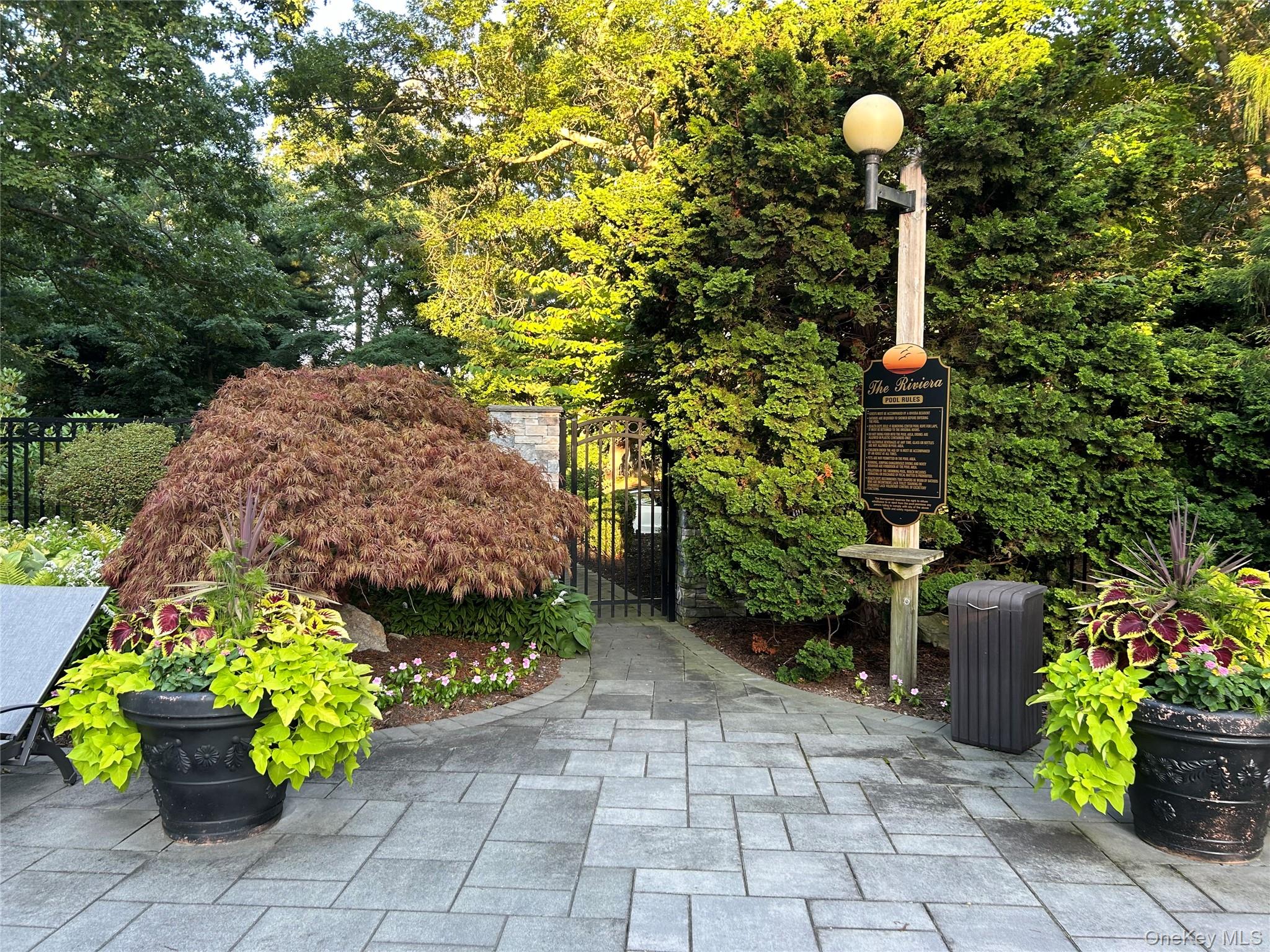 49 Rockledge Path, Port Jefferson, NY 11777