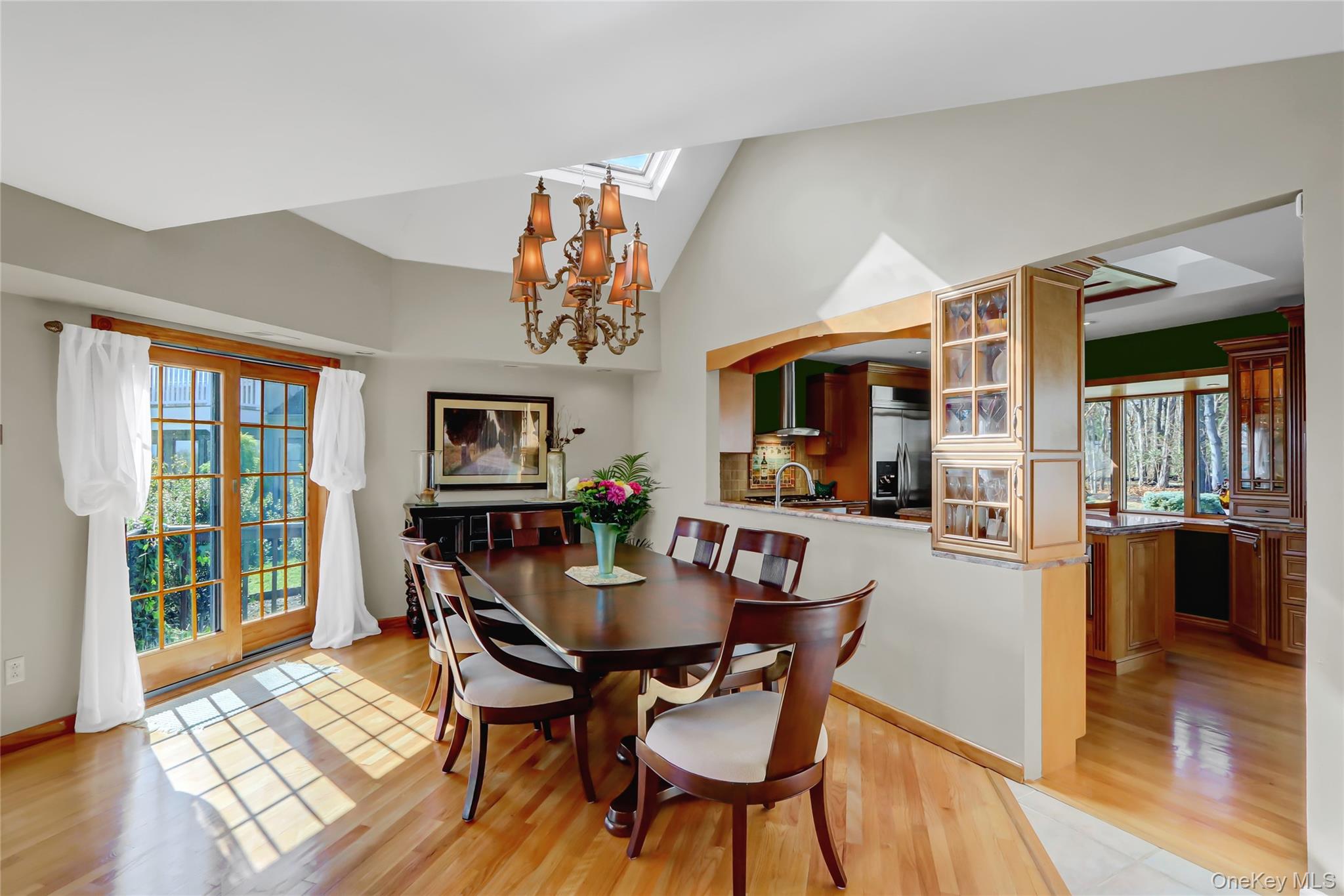 49 Rockledge Path, Port Jefferson, NY 11777