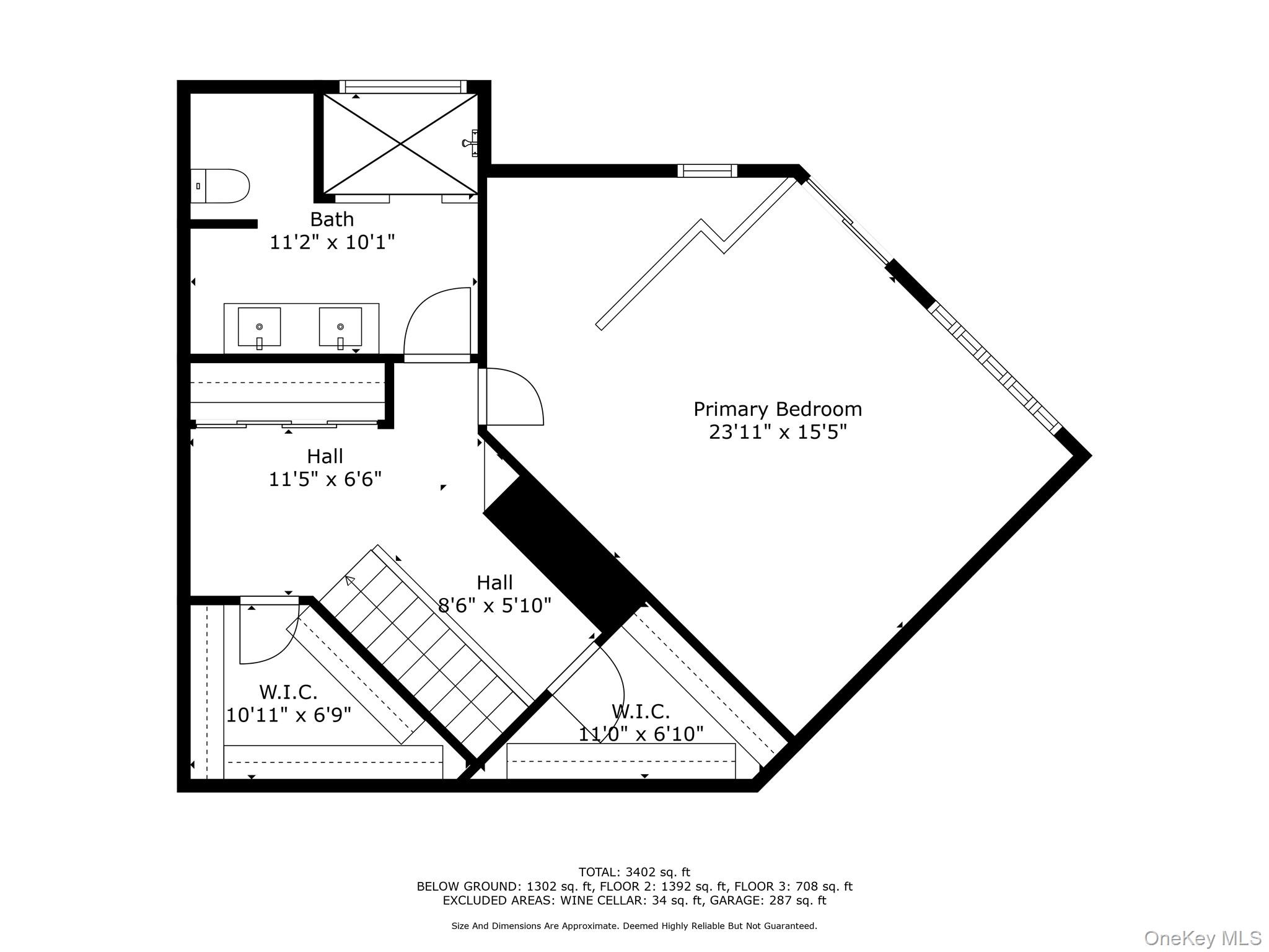 49 Rockledge Path, Port Jefferson, NY 11777