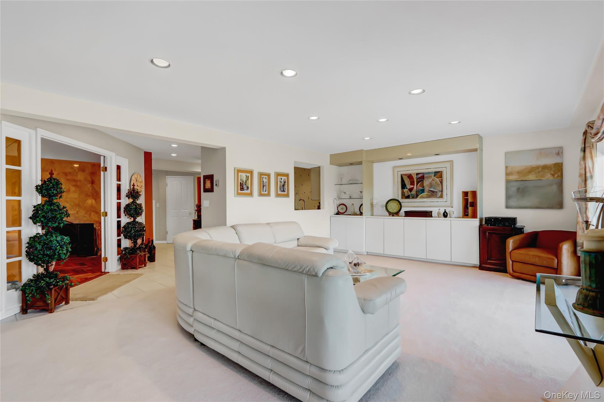 49 Rockledge Path, Port Jefferson, NY 11777