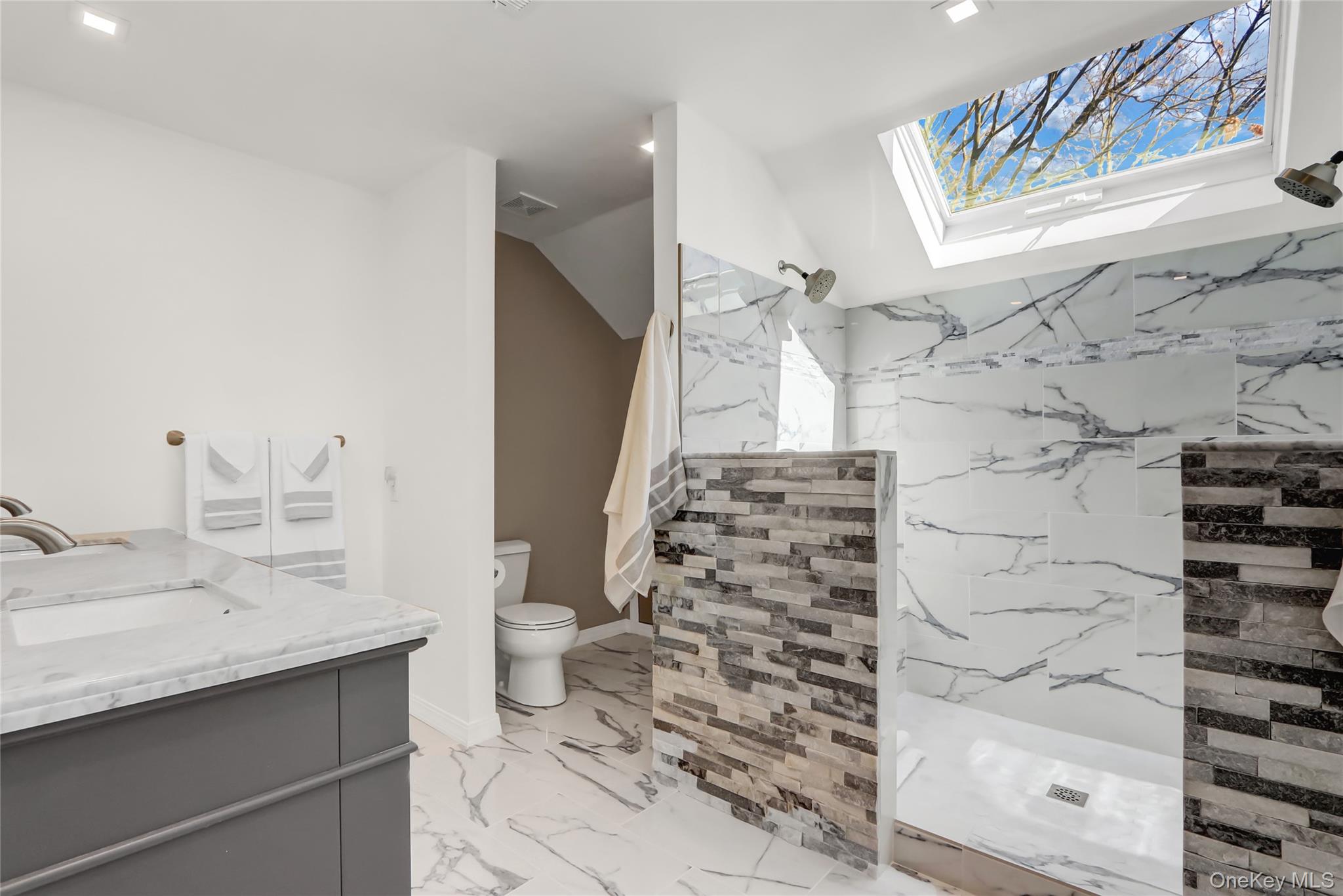 49 Rockledge Path, Port Jefferson, NY 11777