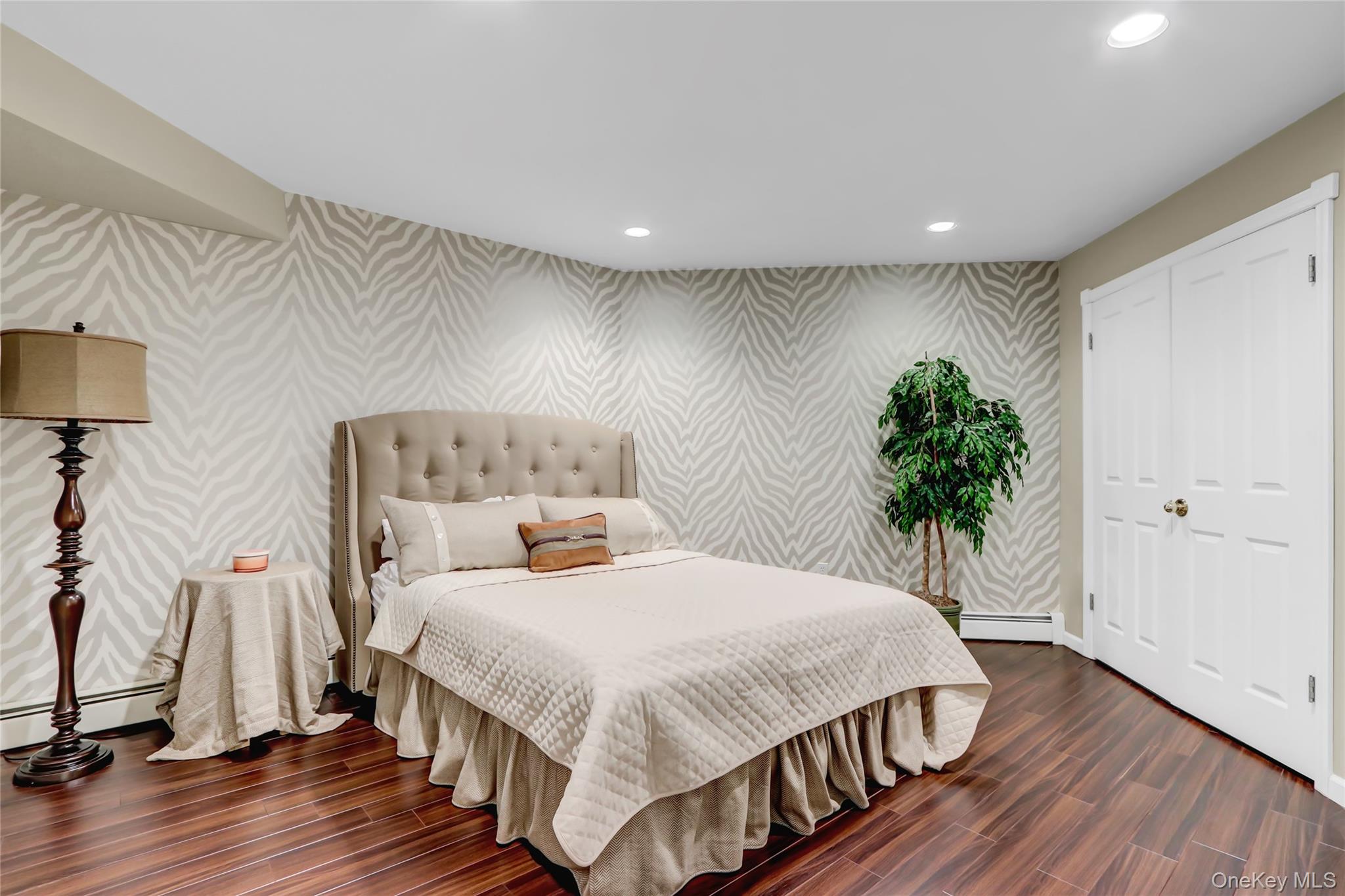 49 Rockledge Path, Port Jefferson, NY 11777