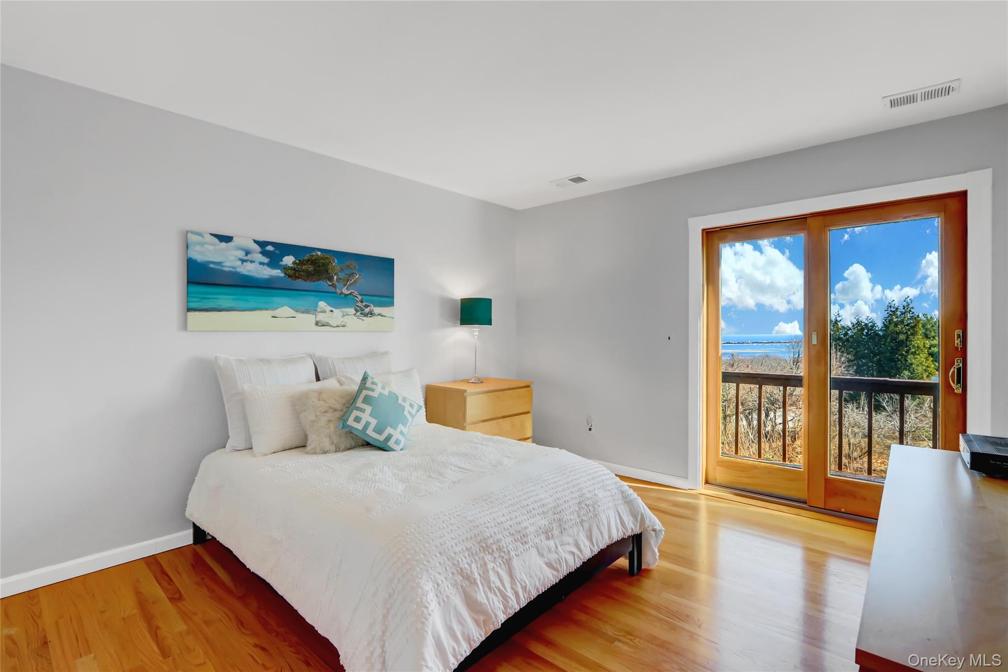 49 Rockledge Path, Port Jefferson, NY 11777