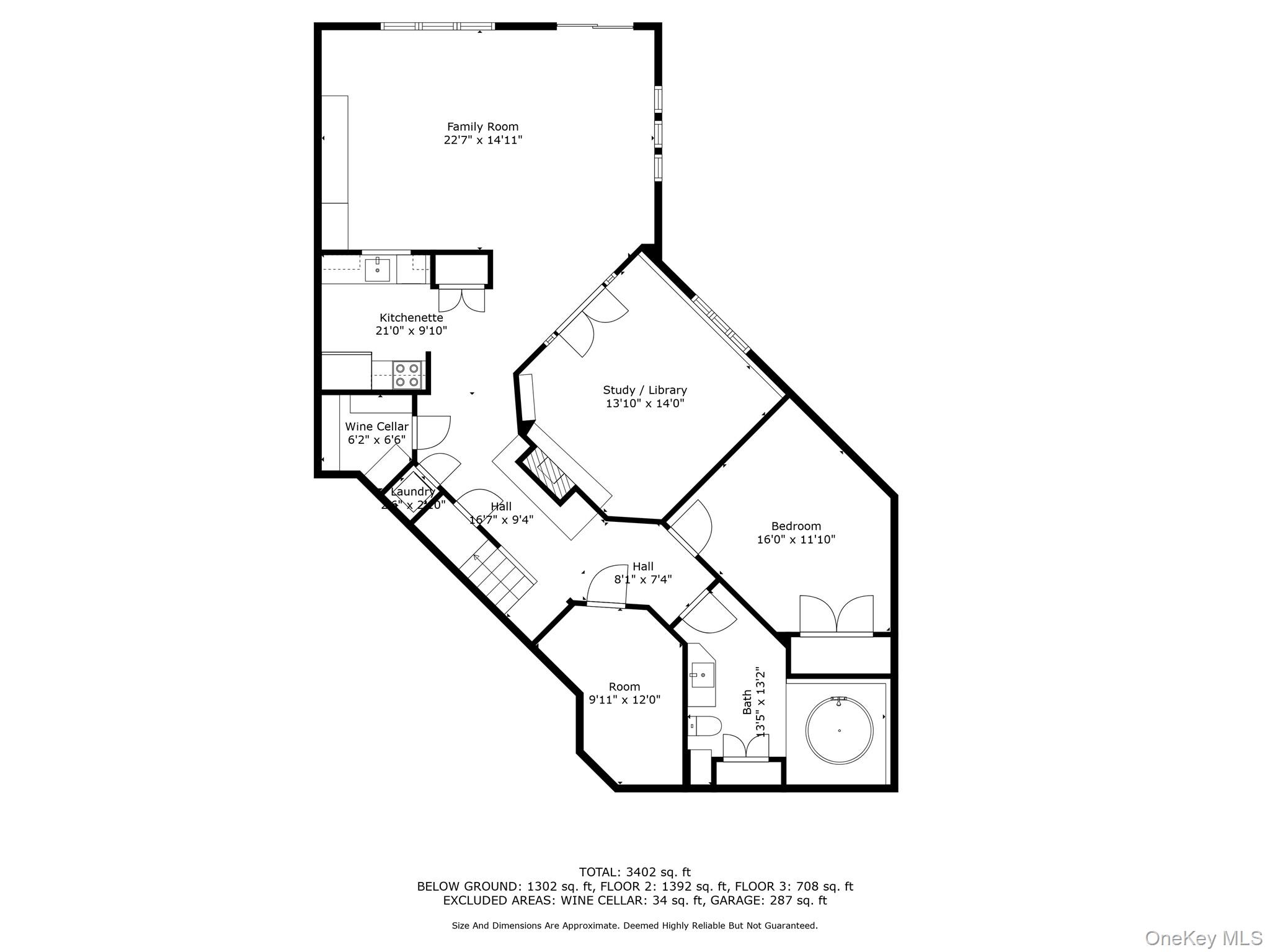 49 Rockledge Path, Port Jefferson, NY 11777