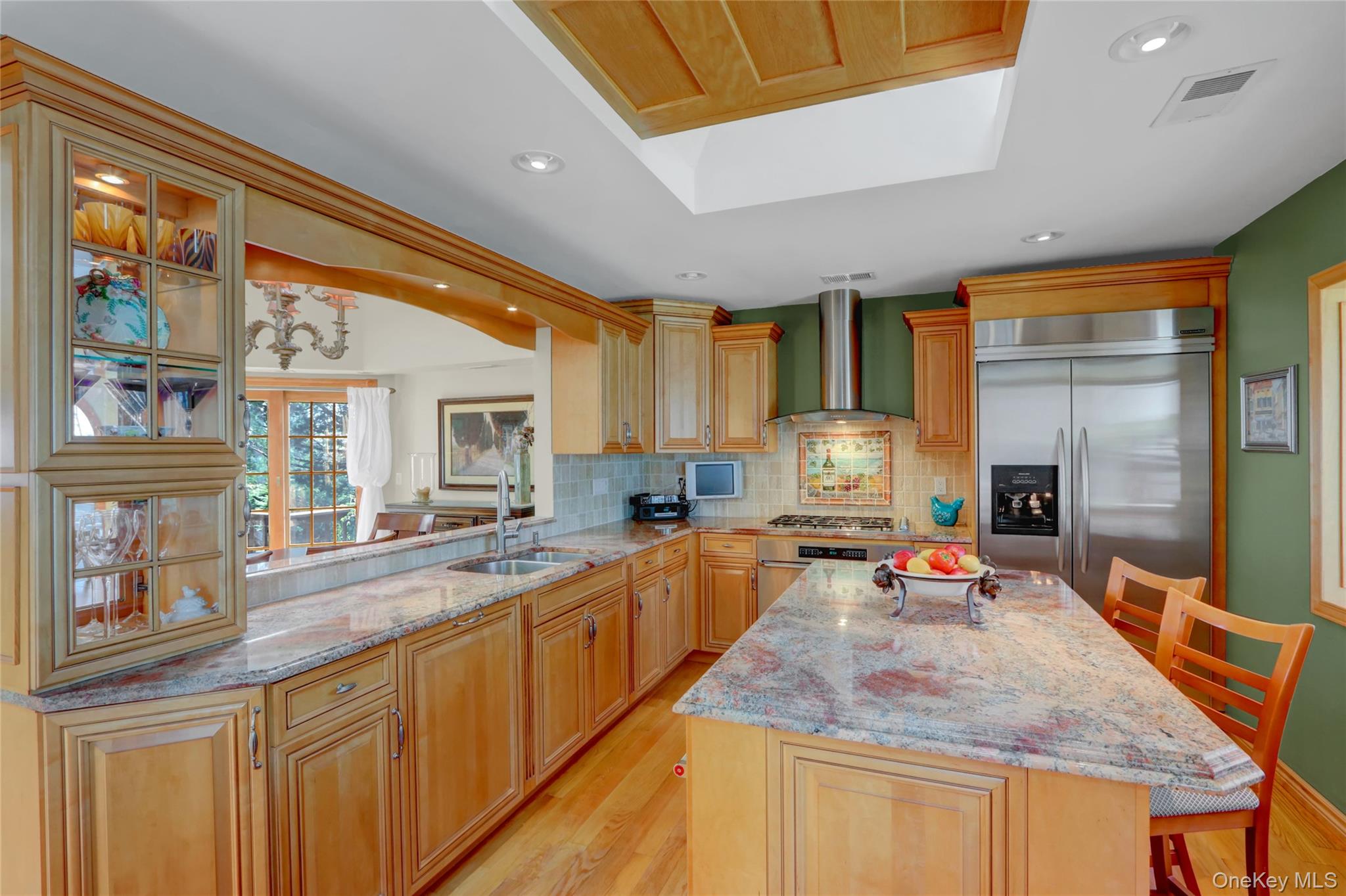 49 Rockledge Path, Port Jefferson, NY 11777