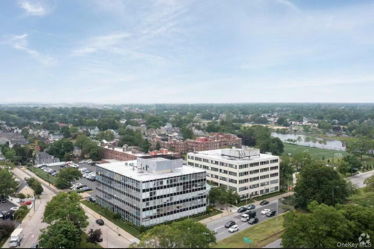 100 Merrick Road, Rockville Centre, NY 11570