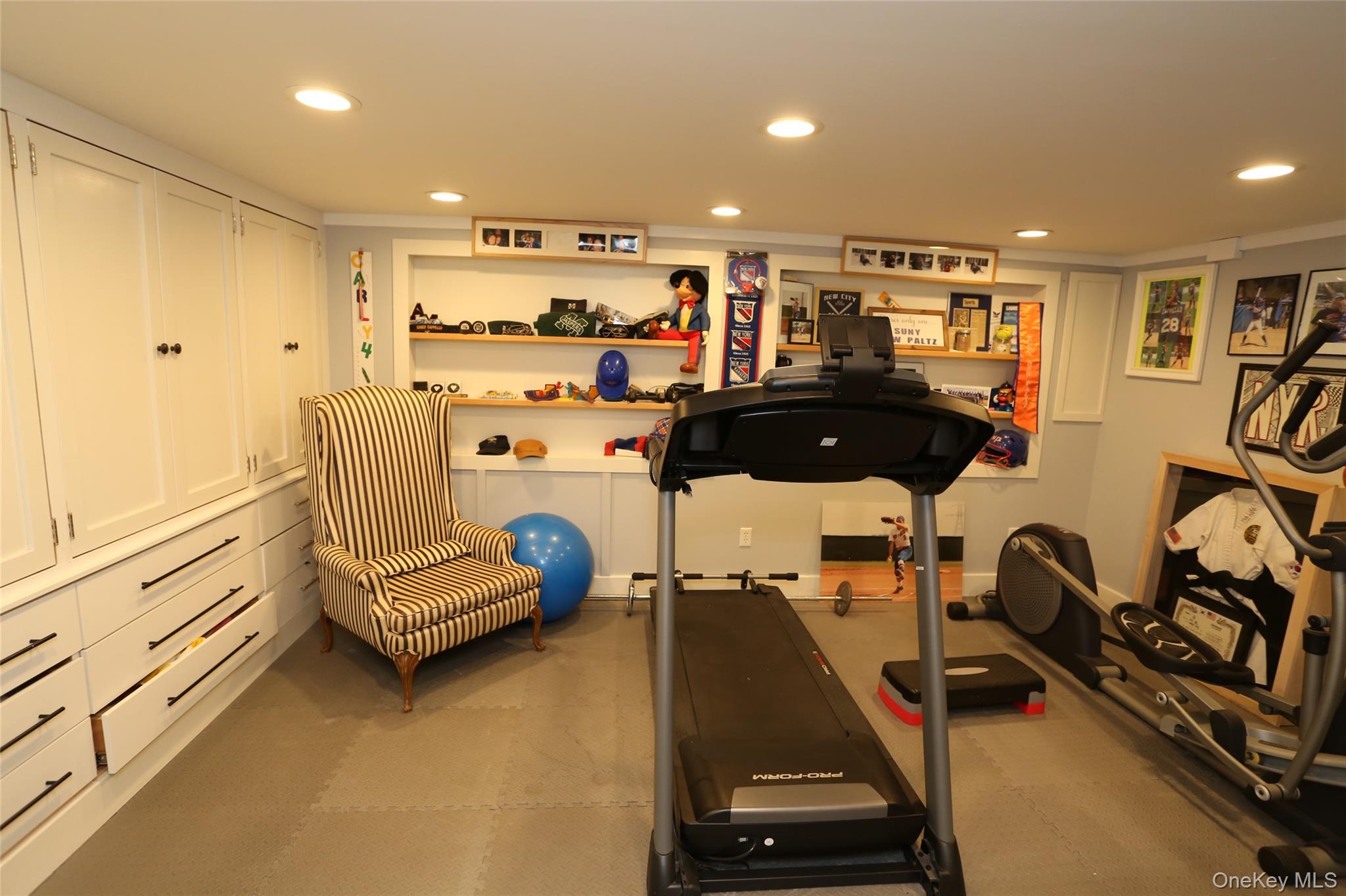 12 Deerwood Drive, New City, NY 10956