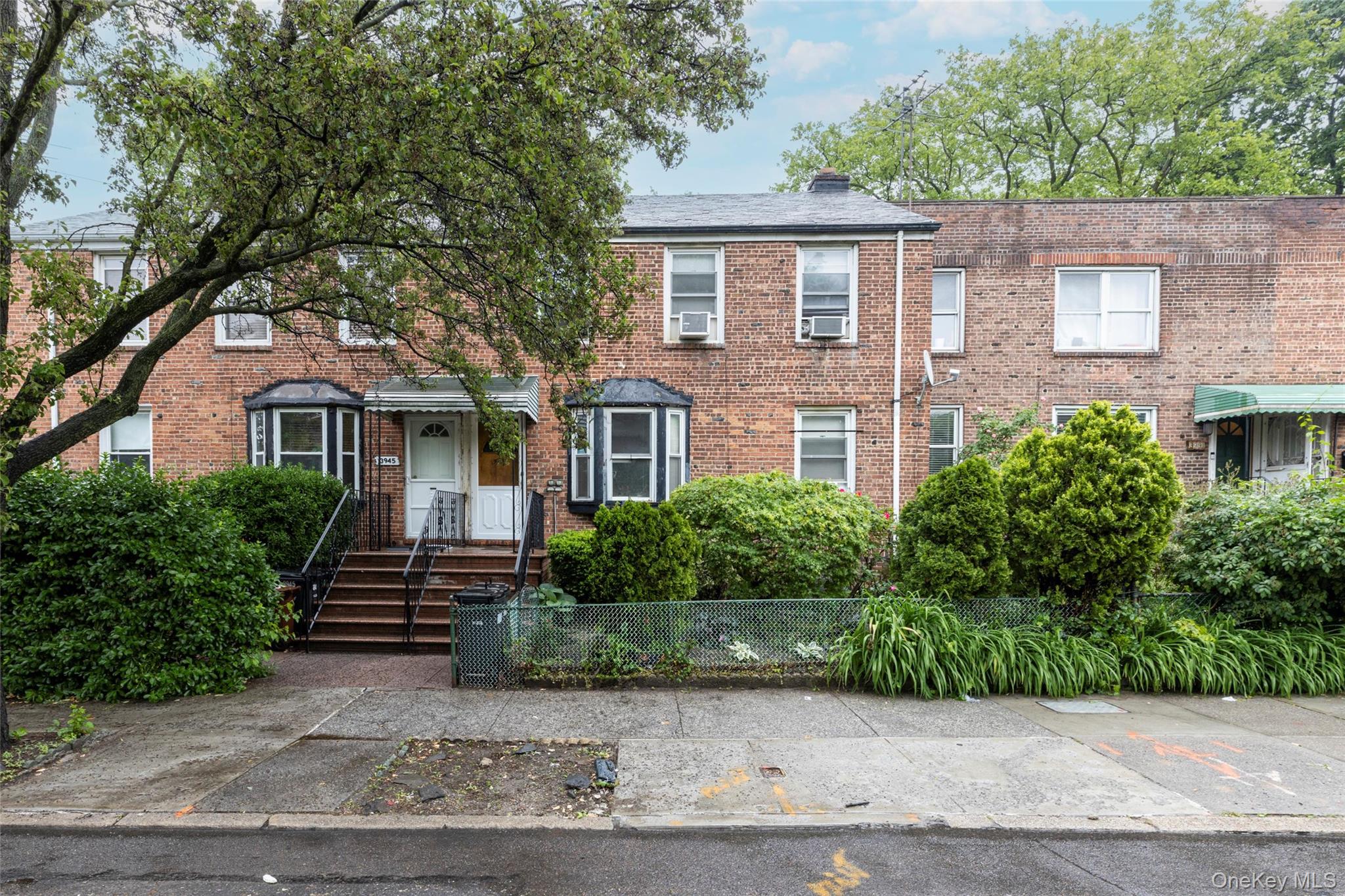 39-47 43rd Street, Sunnyside, NY 11104