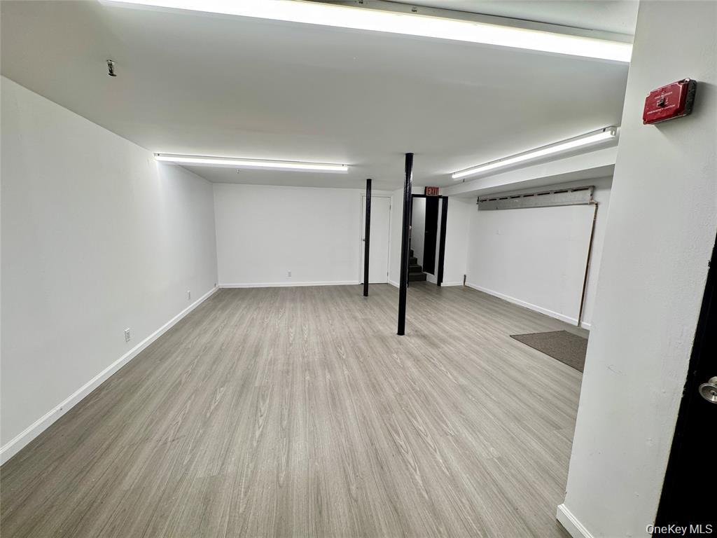 67-05 Roosevelt Ave, Woodside, NY 11377