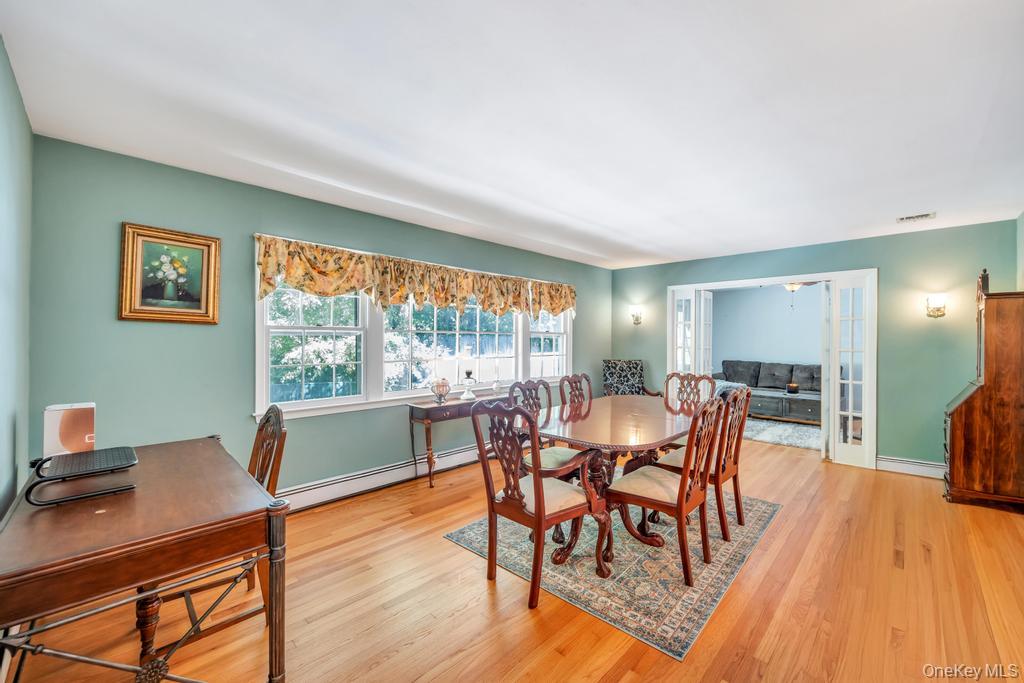 42 Sands Lane, Port Jefferson, NY 11777