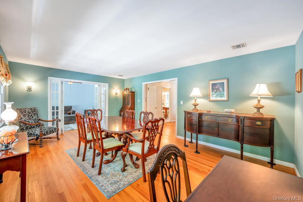 42 Sands Lane, Port Jefferson, NY 11777