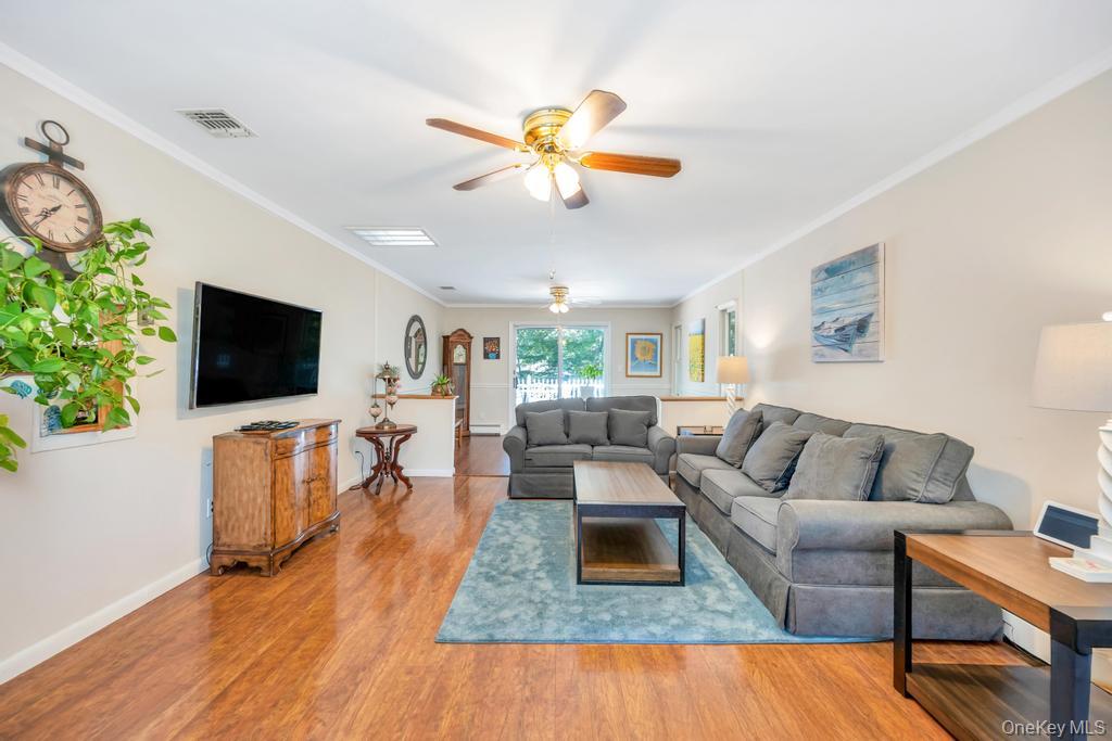 42 Sands Lane, Port Jefferson, NY 11777