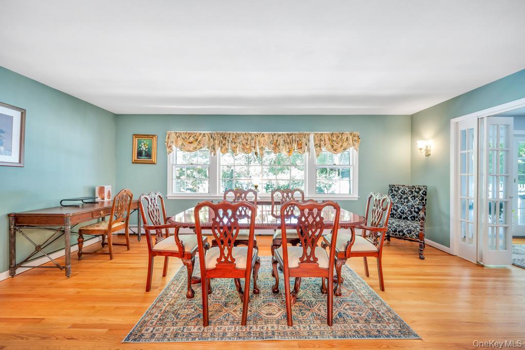 42 Sands Lane, Port Jefferson, NY 11777