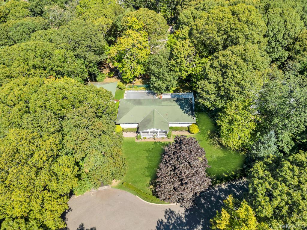 42 Sands Lane, Port Jefferson, NY 11777