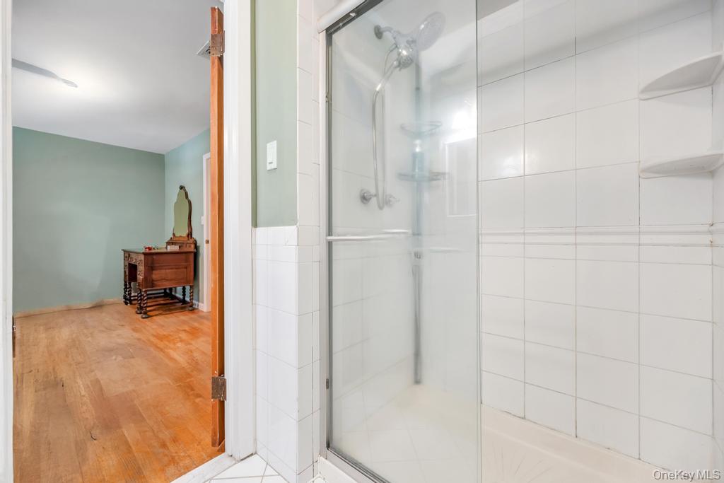 42 Sands Lane, Port Jefferson, NY 11777