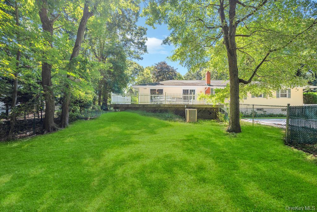 42 Sands Lane, Port Jefferson, NY 11777