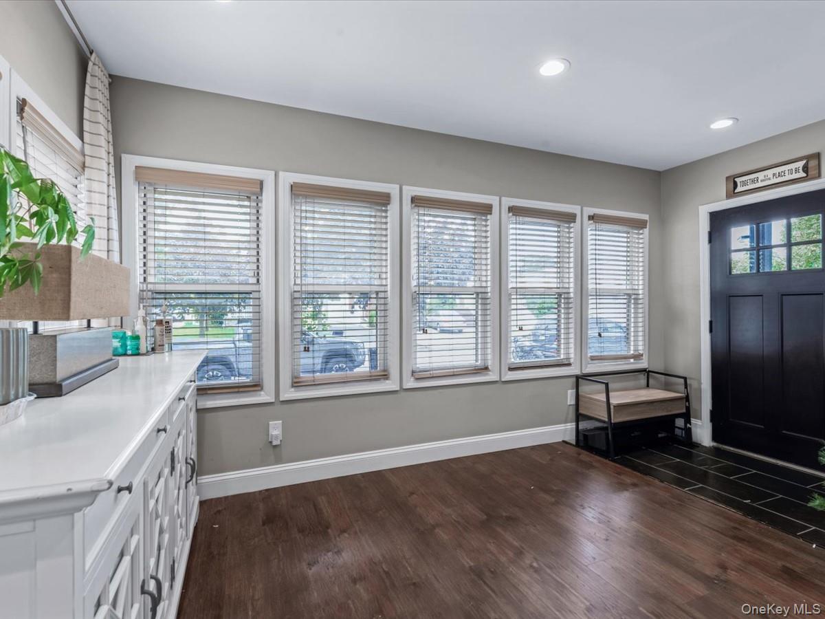 237 Central Avenue, Lynbrook, NY 11563